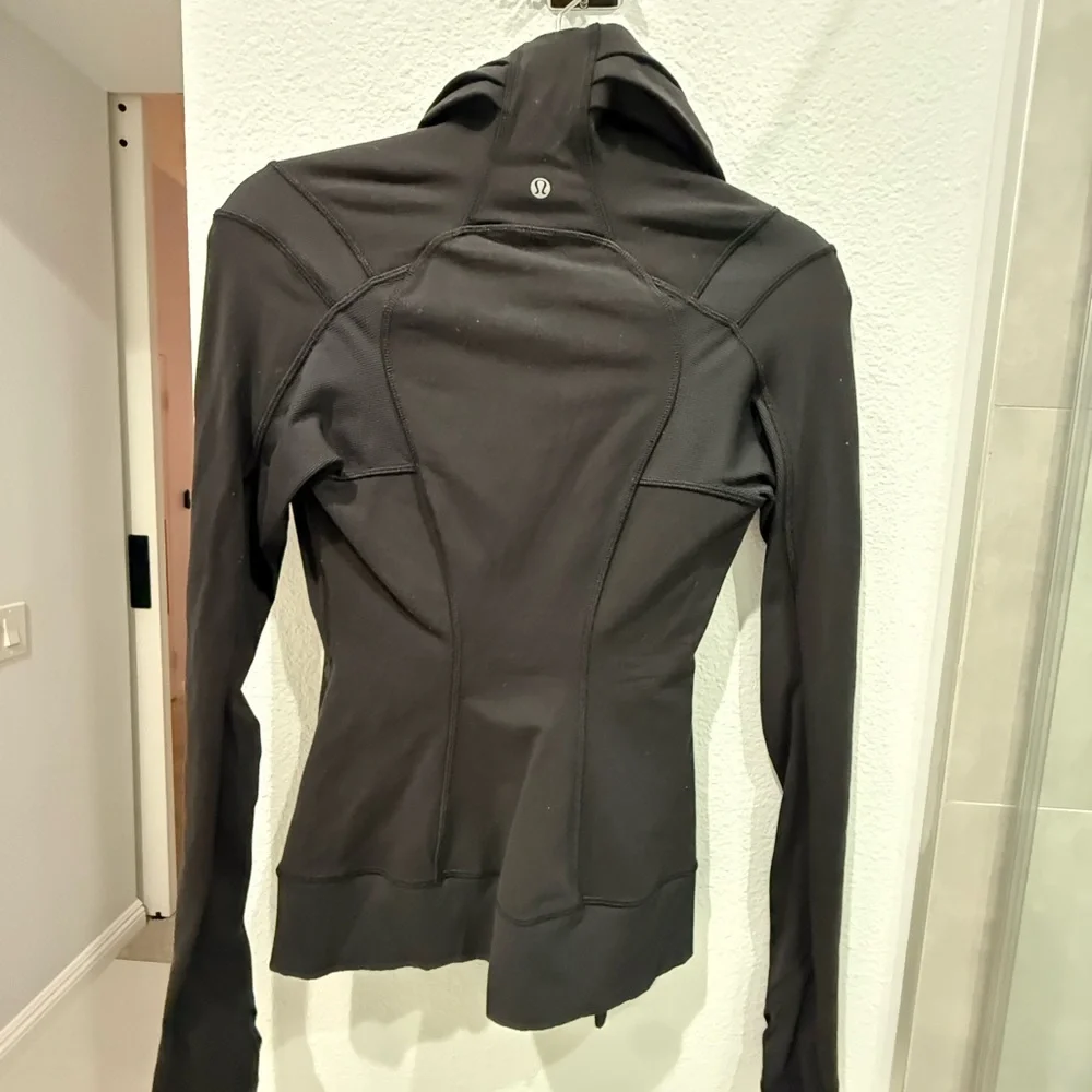 Lululemon Jacket - Picture 2 of 2